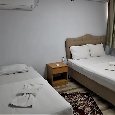 Oezyurt * Istanbul